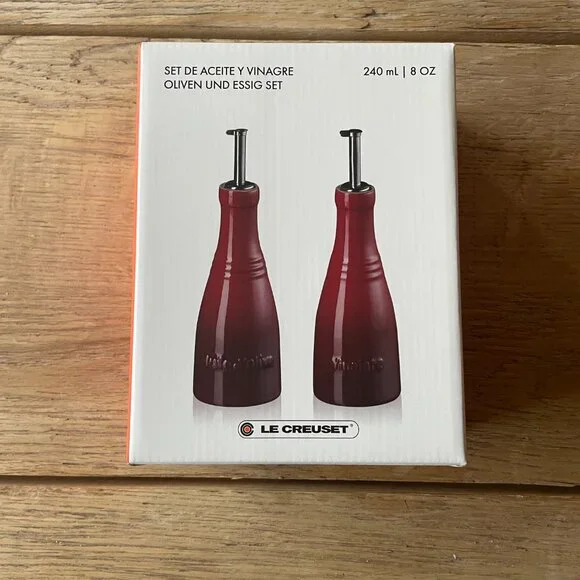 NEW Le Creuset Stoneware Classic 8 oz Oil & Vinegar Set Flame Orange - Picture 7 of 12